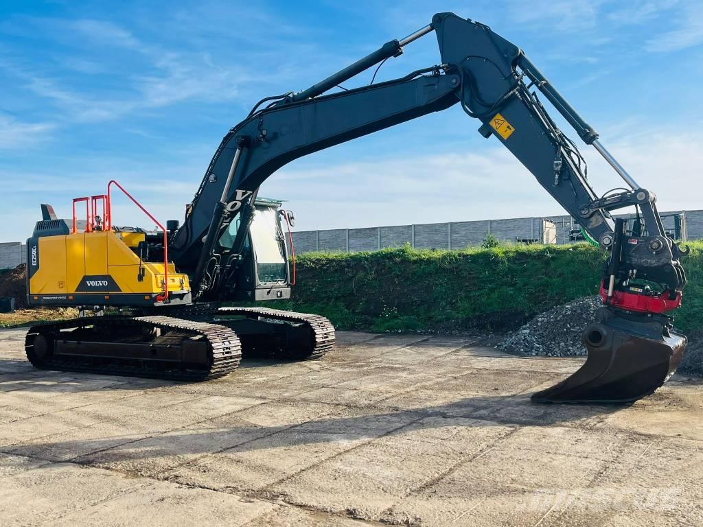 Volvo EC 250 EL Bandgrävare