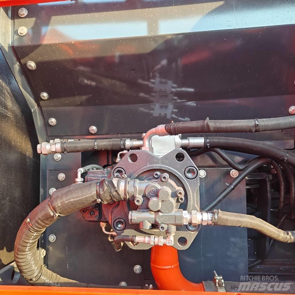 Doosan DX225LC-9C Bandgrävare
