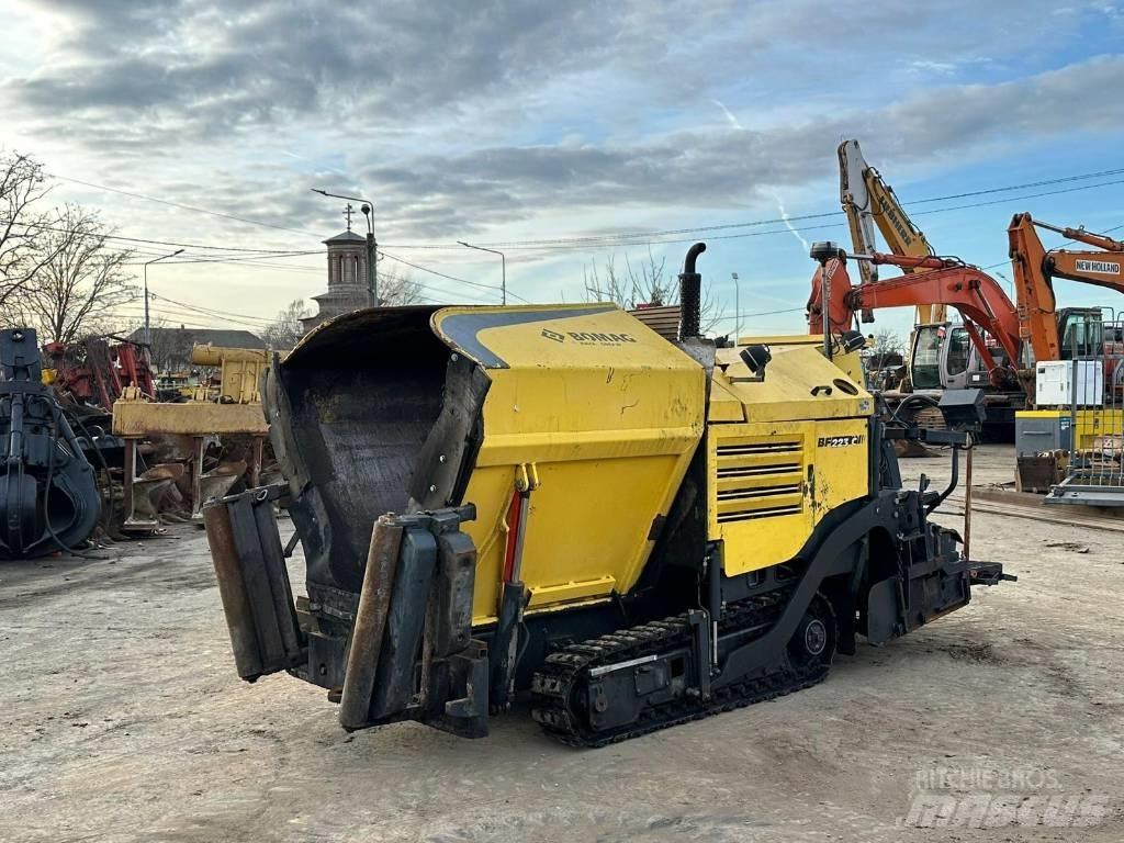 Bomag BF 223 C Asfaltsläggningsmaskiner