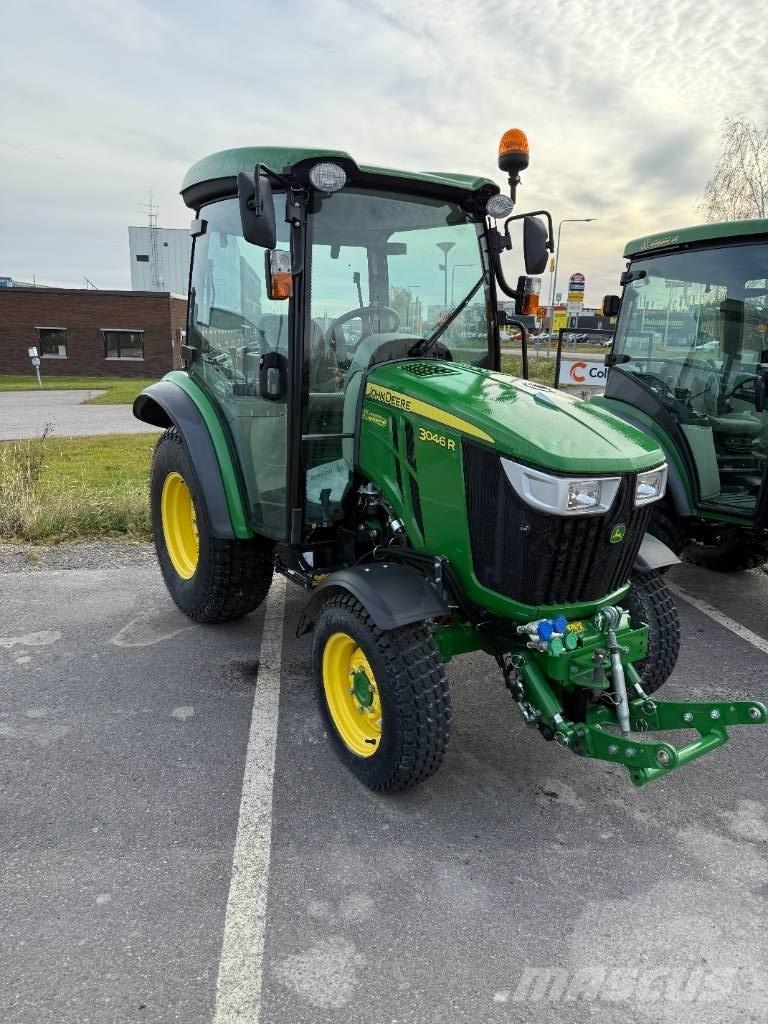 John Deere 3046 R Kompakttraktorer