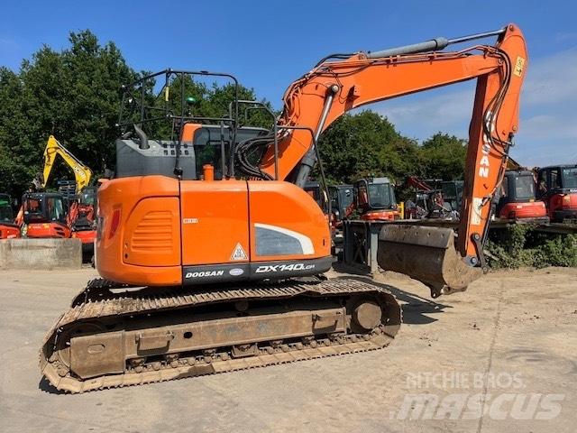 Doosan DX 140 LCR-5 Bandgrävare
