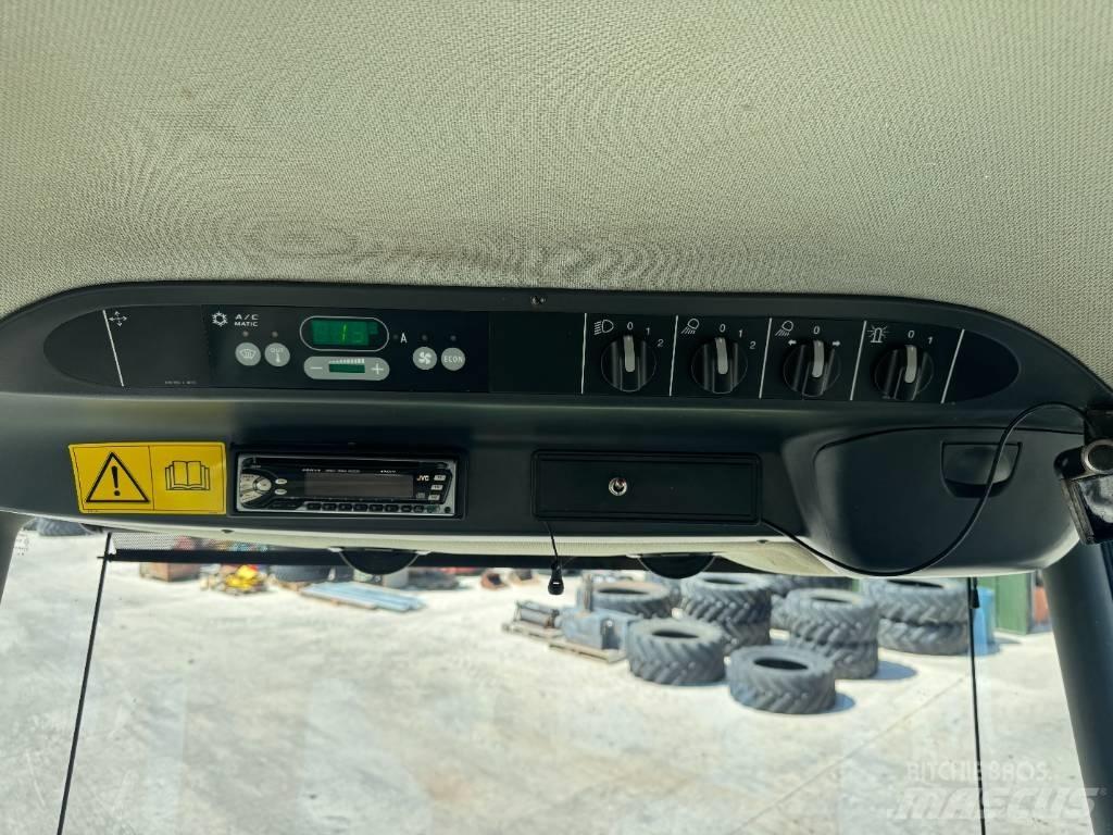 CLAAS Jaguar 830 Självgående fälthackar