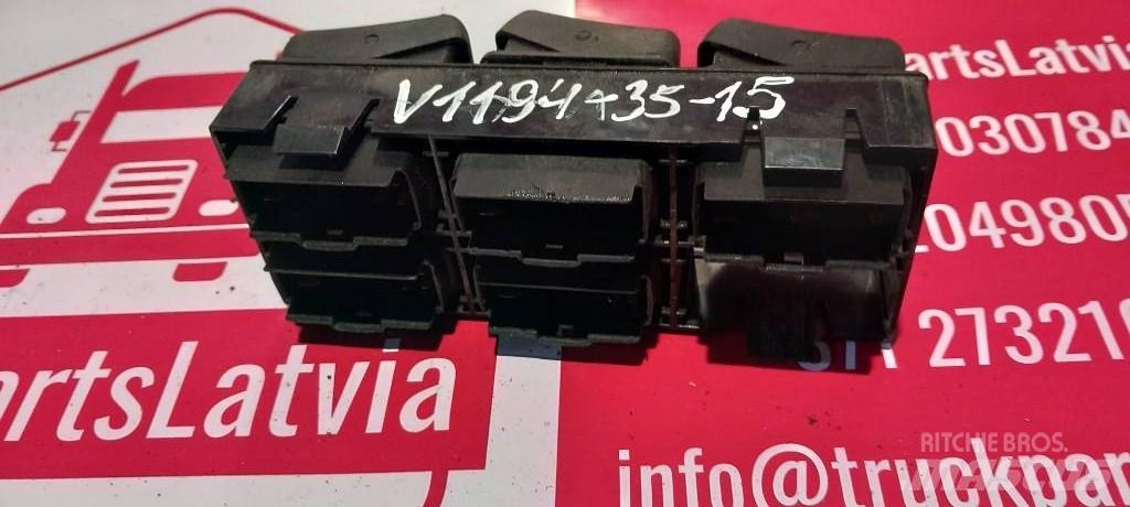Volvo FH 12.   20569981 Hytter och interiör