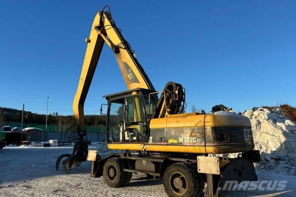 CAT M 322 C MH Avfalls / industri hantering