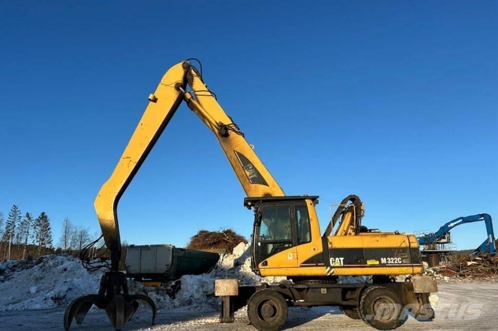 CAT M 322 C MH Avfalls / industri hantering