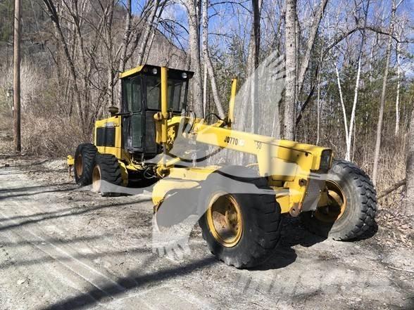 John Deere 770 Väghyvlar