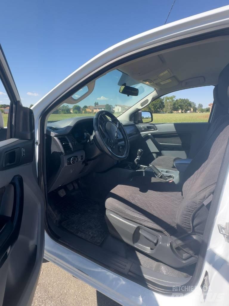 Ford Ranger XL Flakbilar/Pickuper