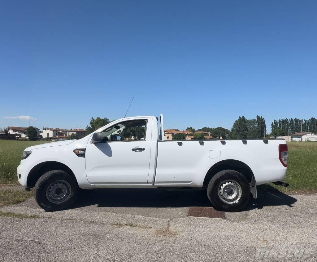 Ford Ranger XL Flakbilar/Pickuper
