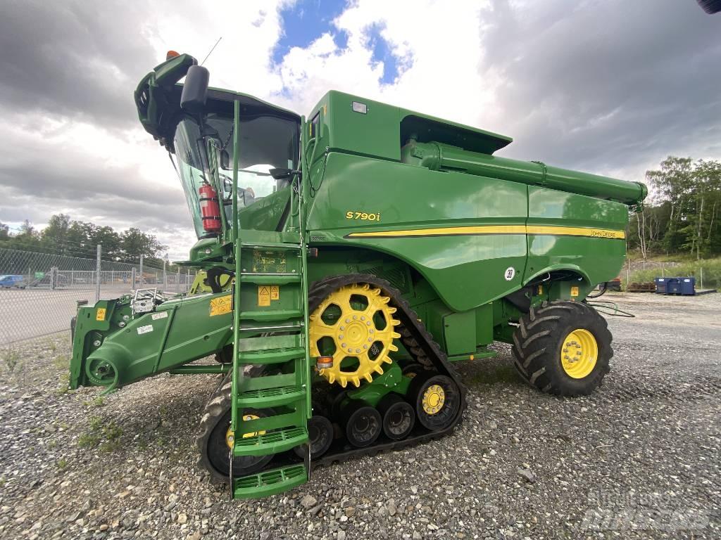 John Deere S790i Skördetröskor
