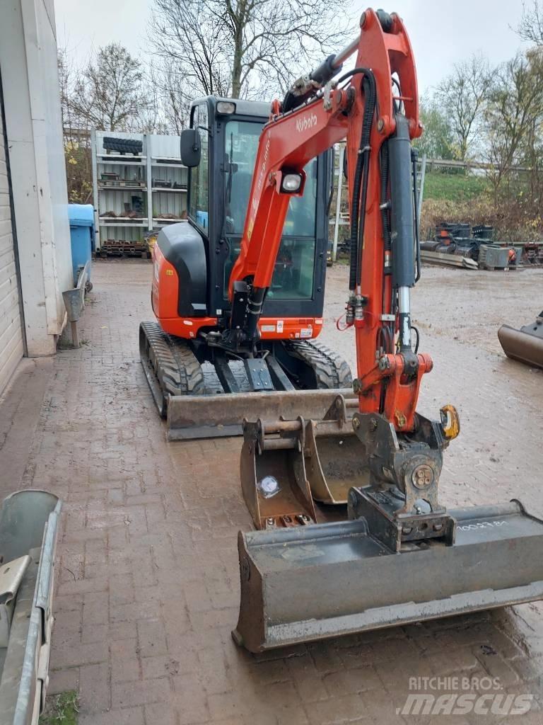 Kubota U 27-4 Minigrävare < 7t
