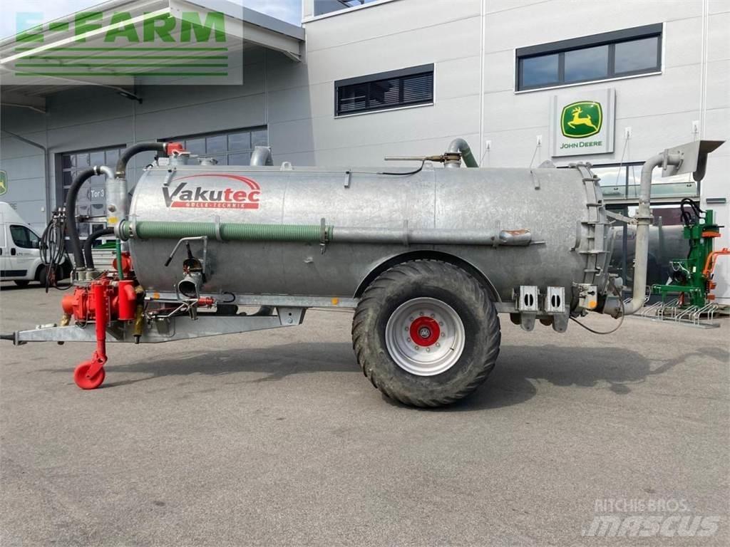  VA-T 8300 Fast- och kletgödselspridare