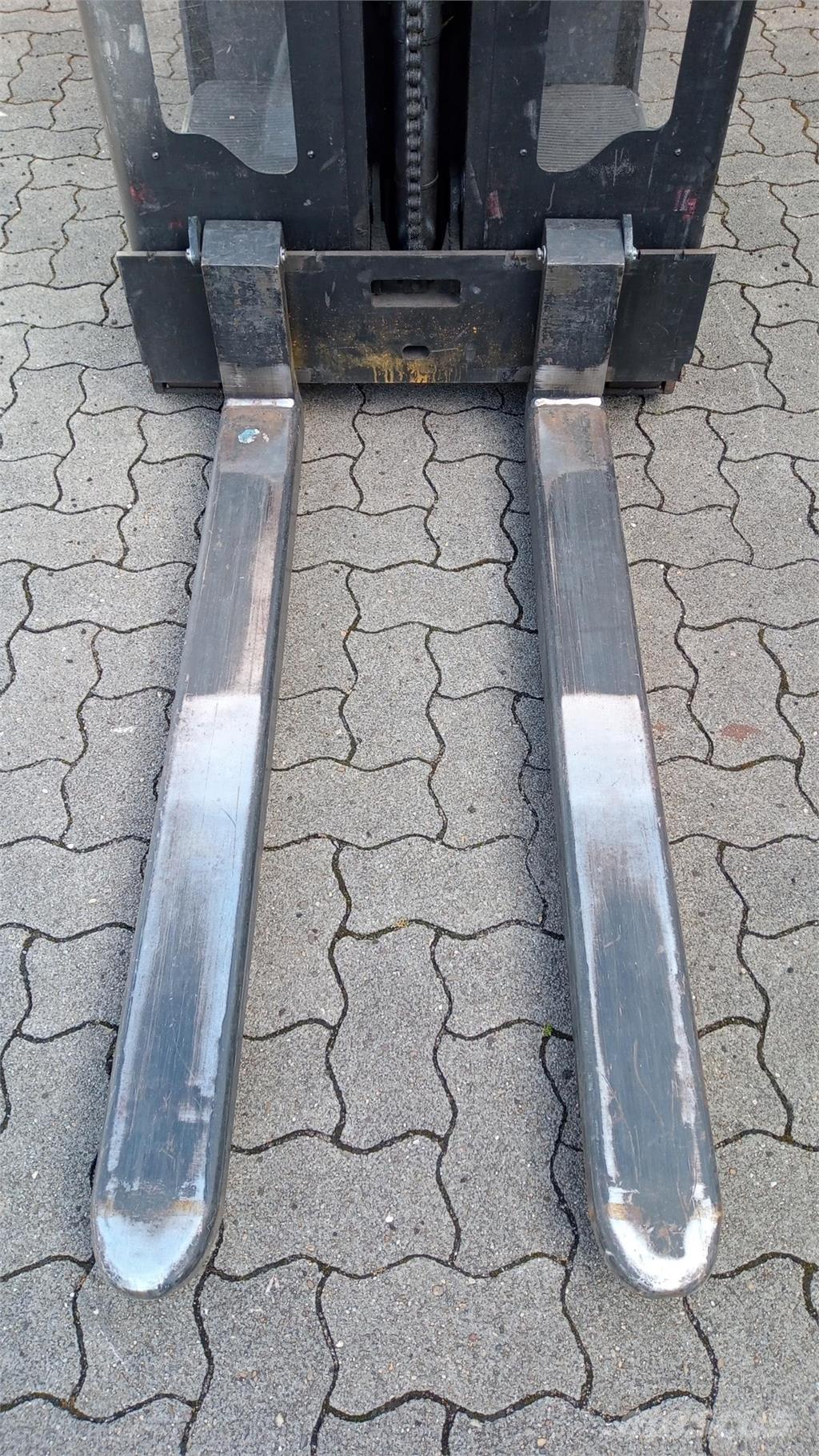 Toyota OSE100 Staplare