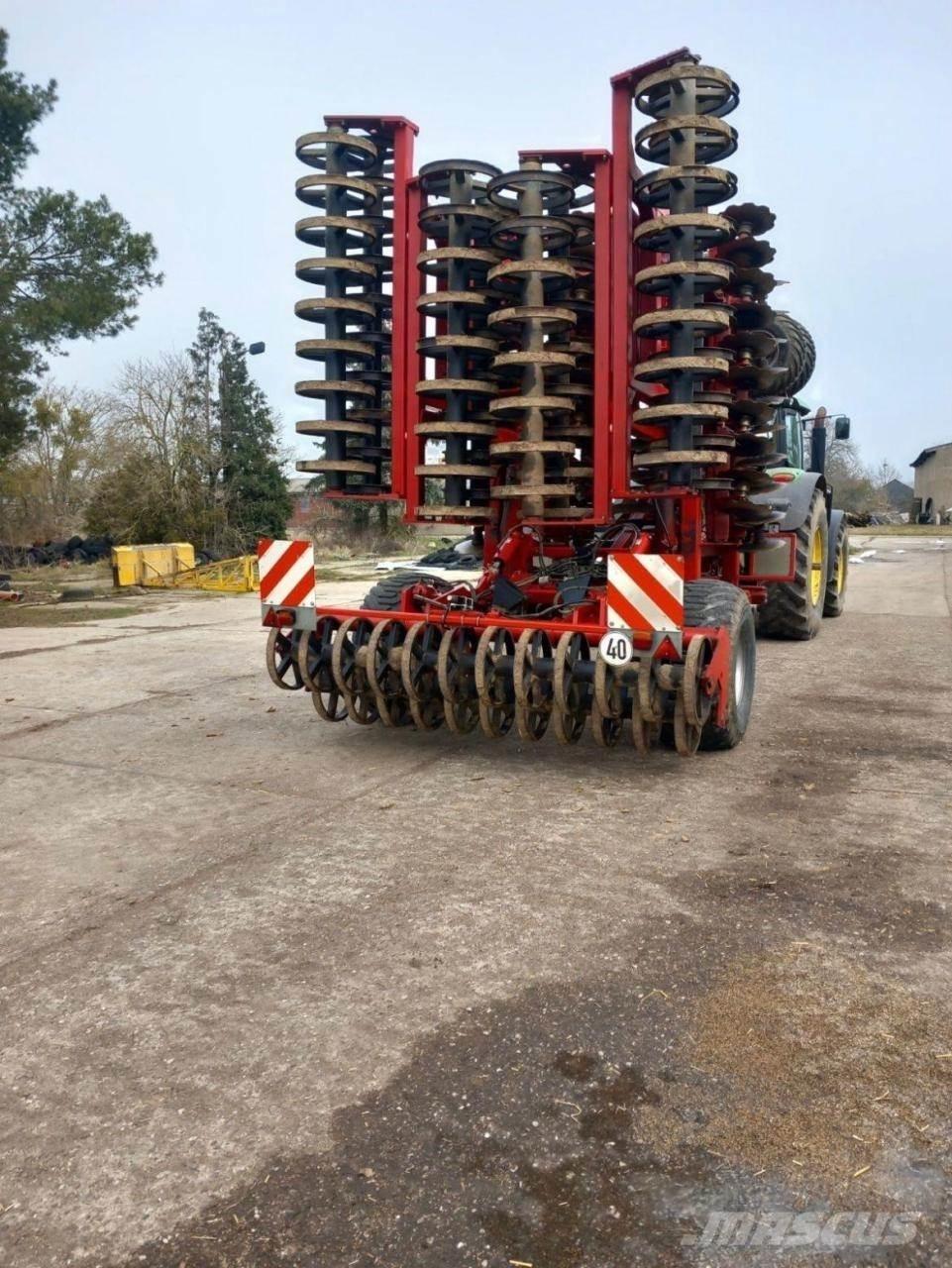 Horsch Joker 12 RT Tallriksredskap