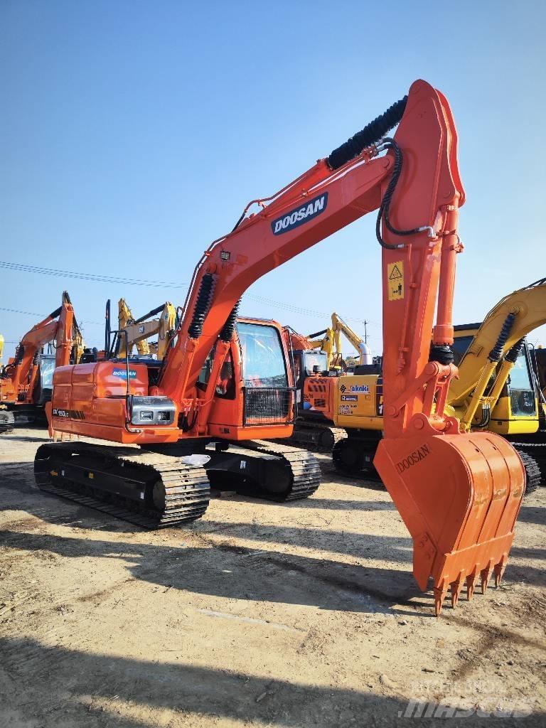 Doosan dx150 Bandgrävare