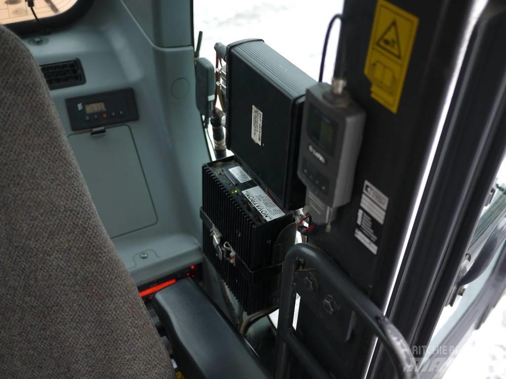 Doosan DX 225 LC Bandgrävare
