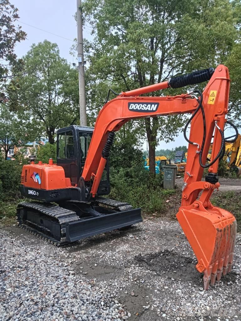 Doosan DH 55 Minigrävare < 7t