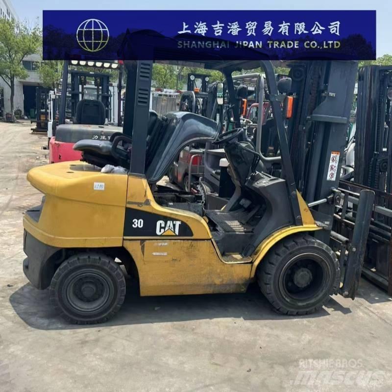 CAT DP 35 N Dieselmotviktstruckar