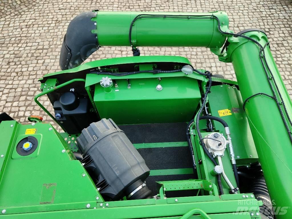 John Deere S 690 i Skördetröskor