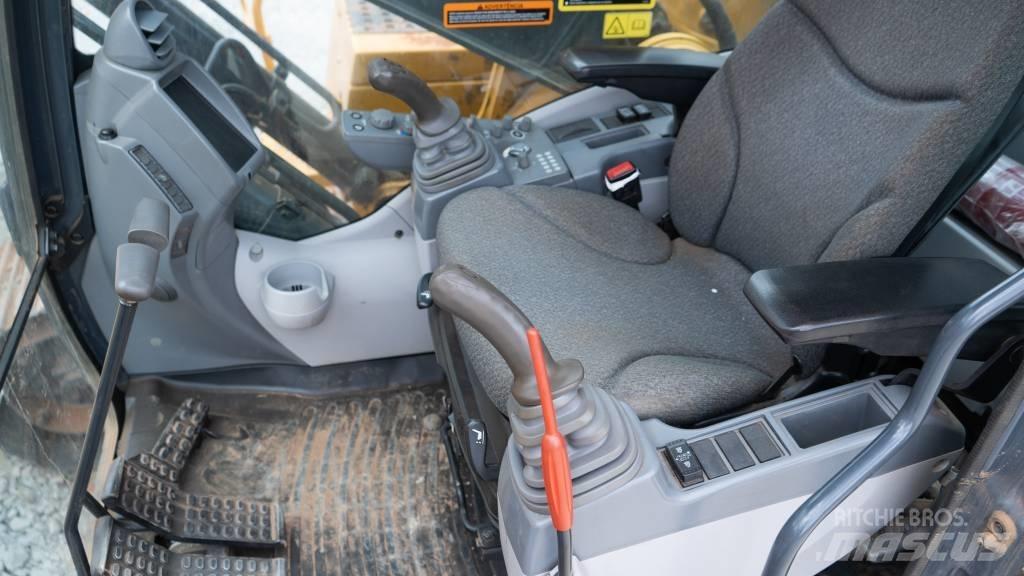 John Deere 210 G Bandgrävare