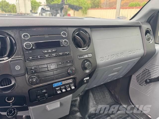 Ford F 450 Plogbilar