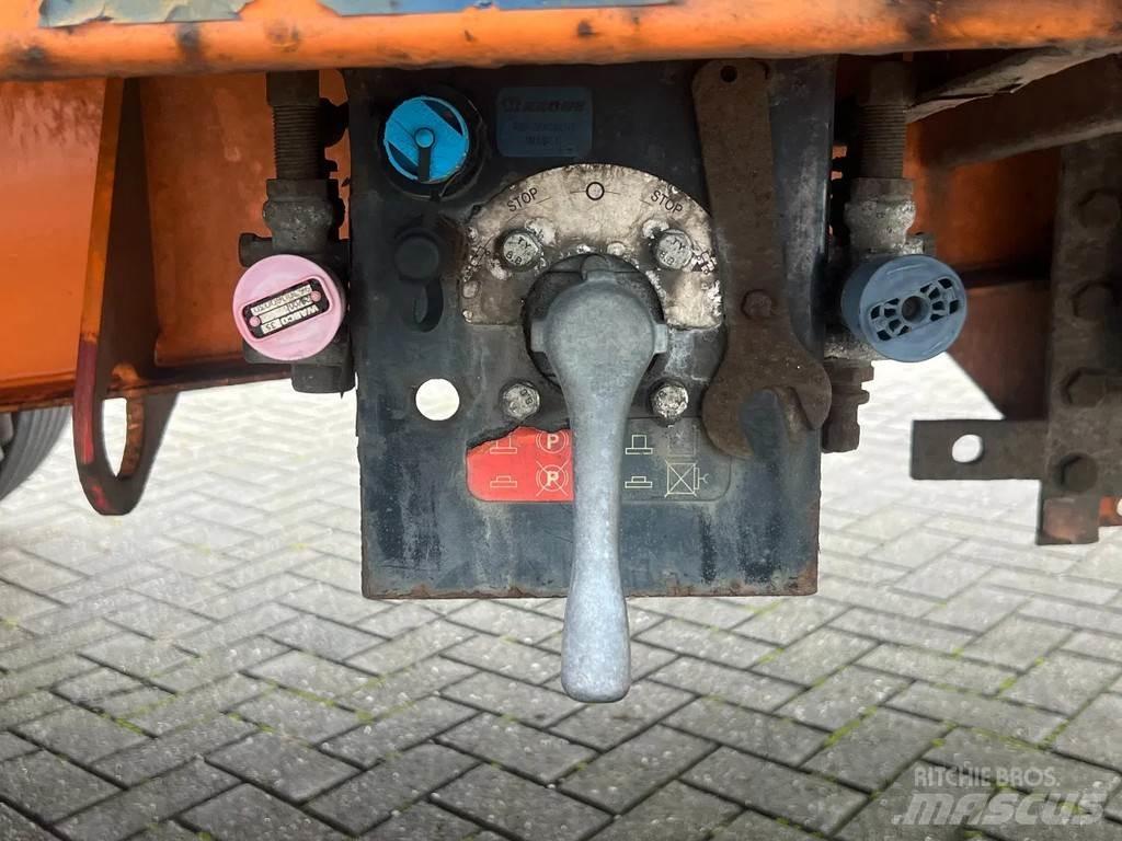 Krone + 3 AXEL + MEGA Kapelltrailer