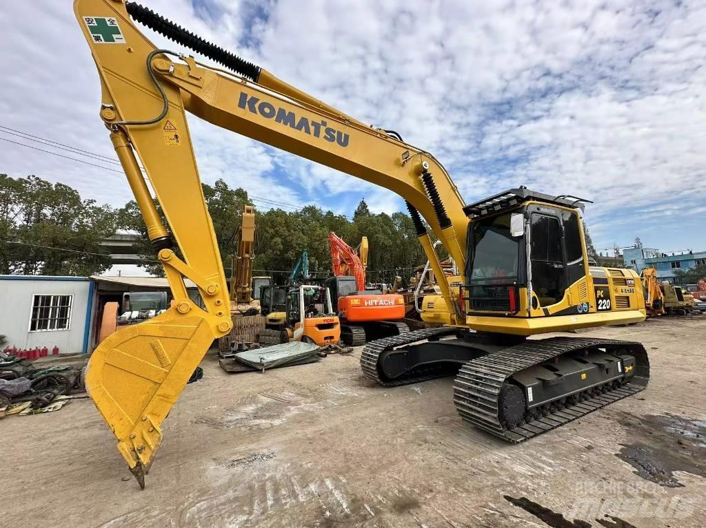 Komatsu PC 220 Bandgrävare