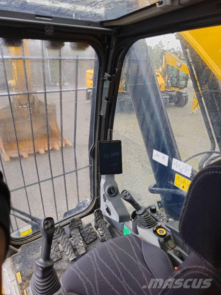 CAT 374 Bandgrävare