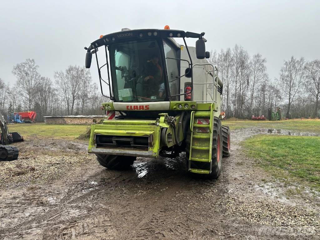 CLAAS Lexion 670 Skördetröskor