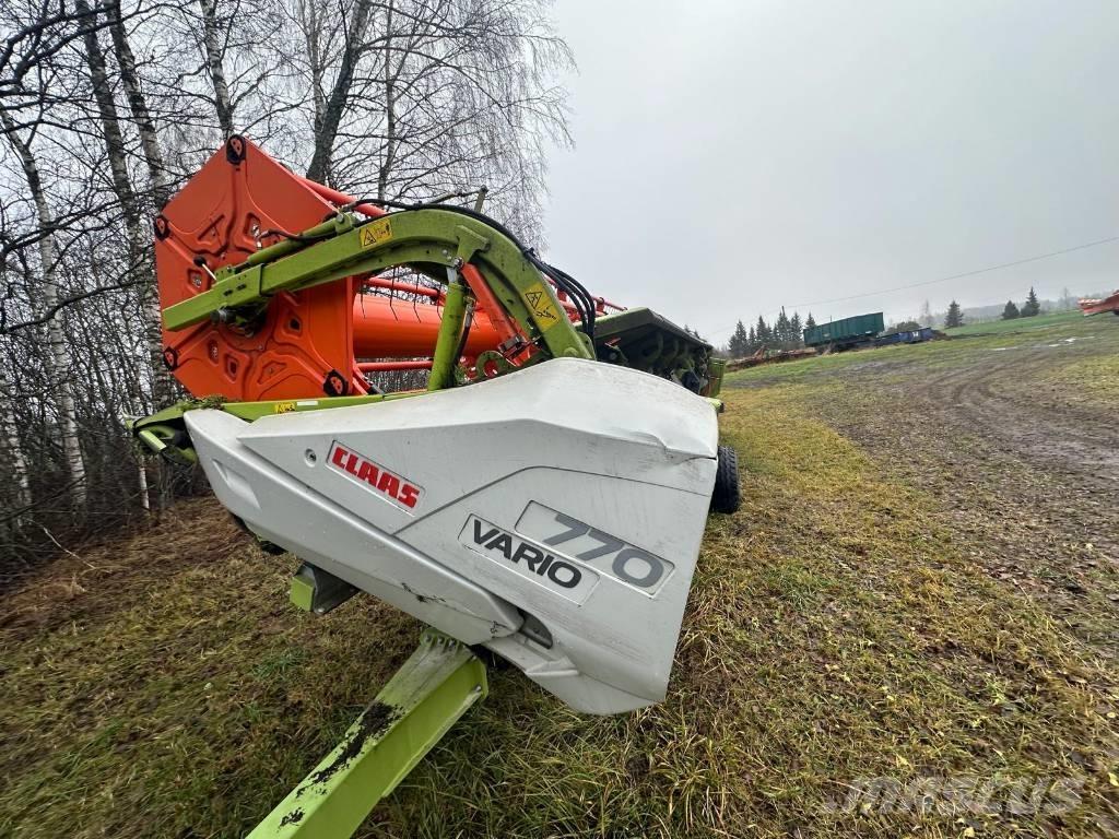 CLAAS Lexion 670 Skördetröskor