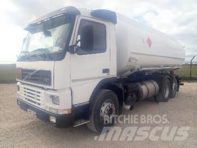 Volvo FM 7 6X2 Tankbilar