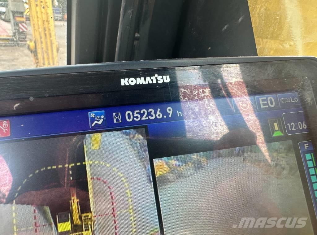 Komatsu PC 210 LC-11 Bandgrävare