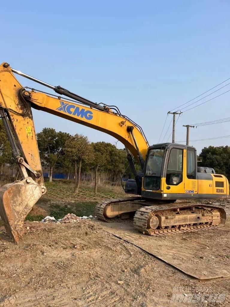 XCMG XE 200 DA Bandgrävare