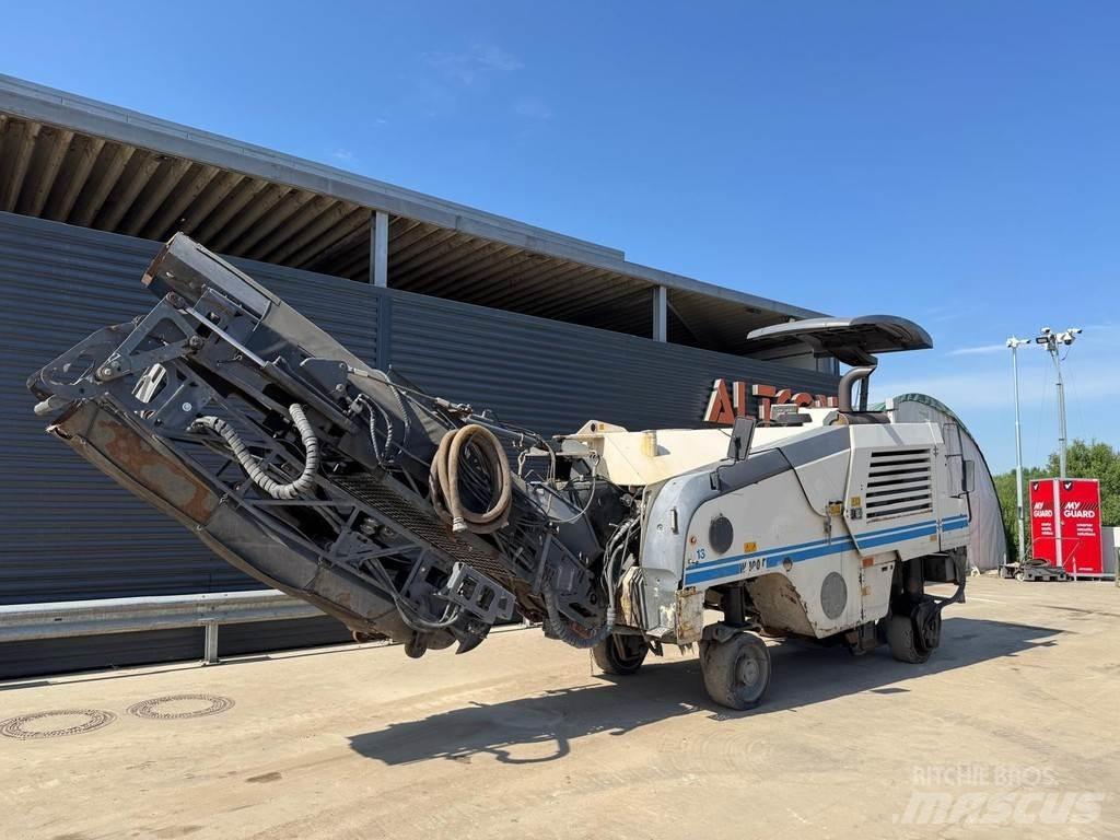 Wirtgen W 100 F Asfaltskallfräsmaskiner