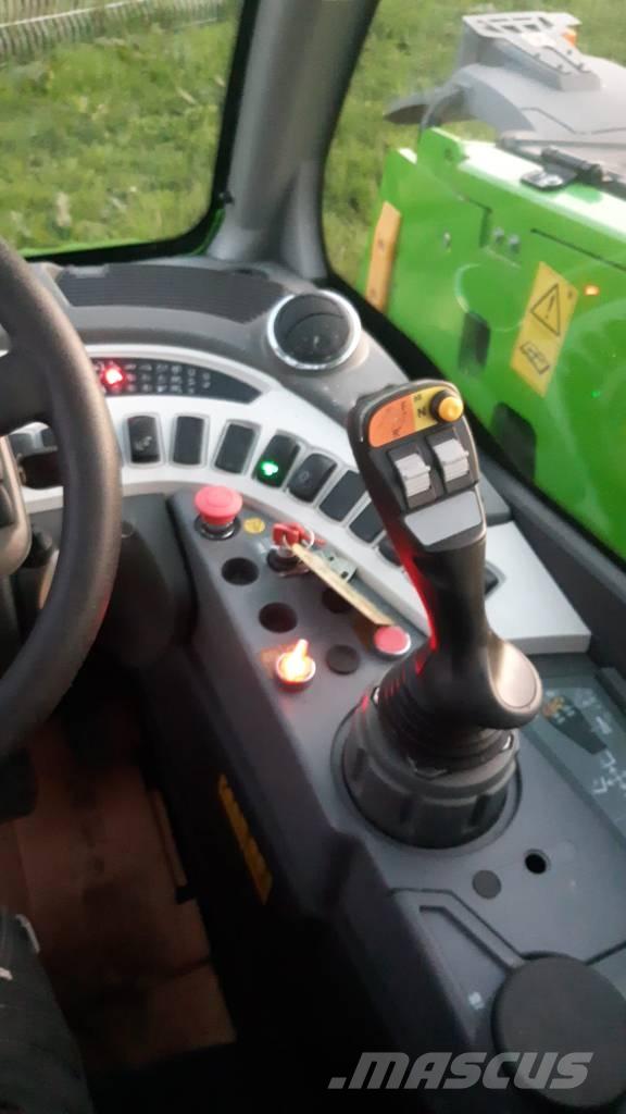 Merlo TF 35.7-140 Teleskoplastare