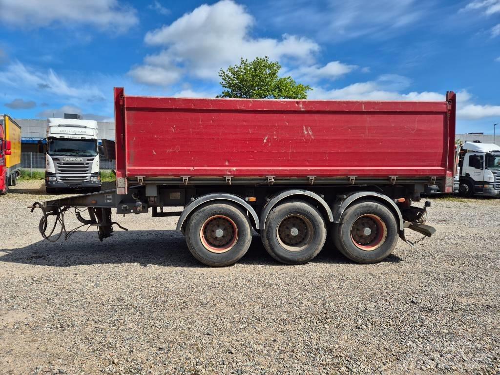 Nopa 3 axle tipper Tippsläp