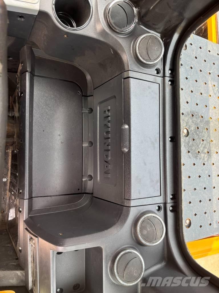 Hyundai R 350LVS Bandgrävare