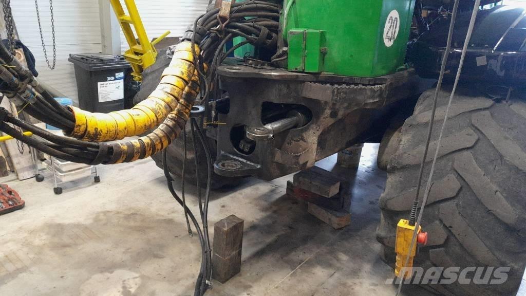 John Deere 1110 D Skotare
