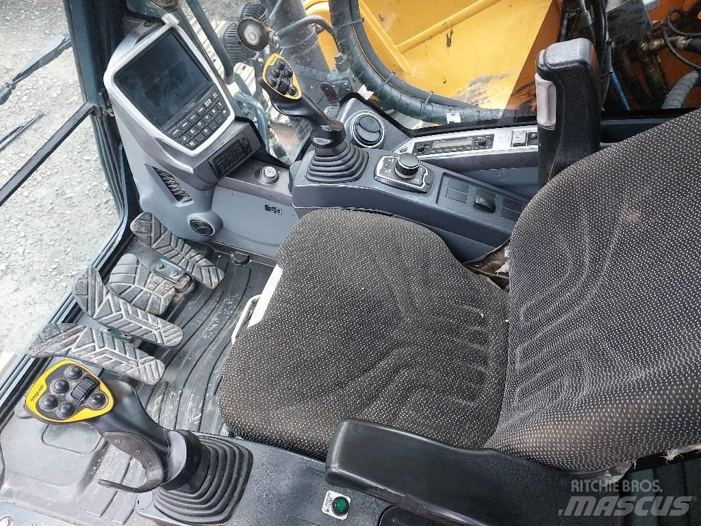 Hyundai HX 220 L Bandgrävare