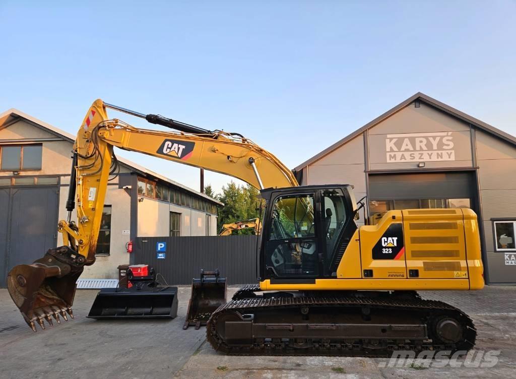 CAT 323 Bandgrävare