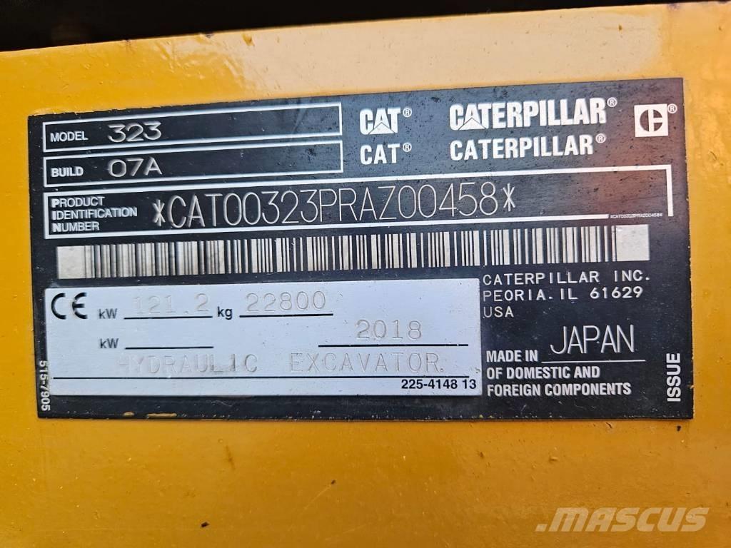 CAT 323 Bandgrävare