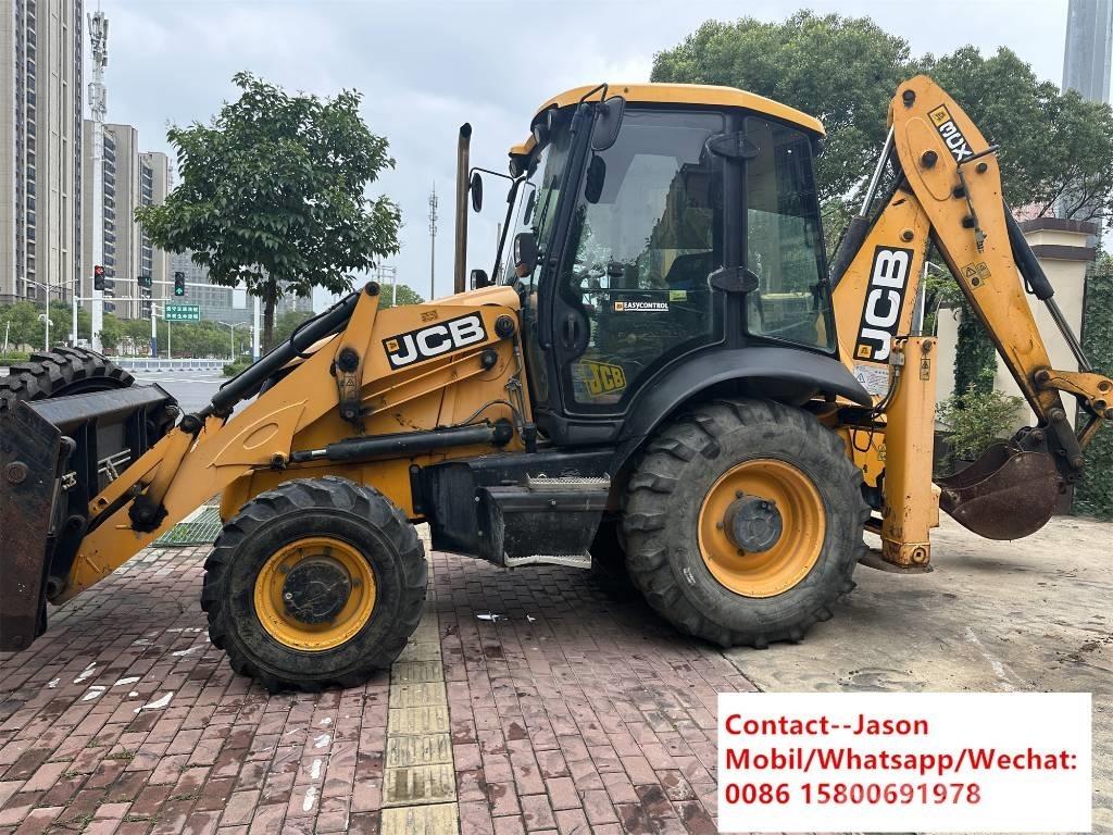 JCB 3 CX 4 T Grävlastare