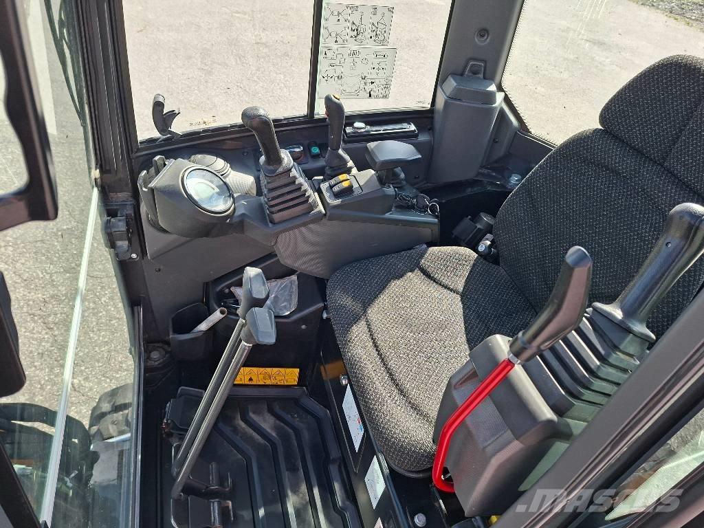 CASE CX 17 D Minigrävare < 7t