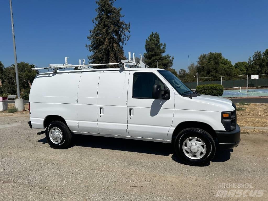 Ford E 250 Lätta skåpbilar