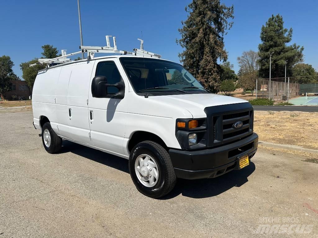 Ford E 250 Lätta skåpbilar