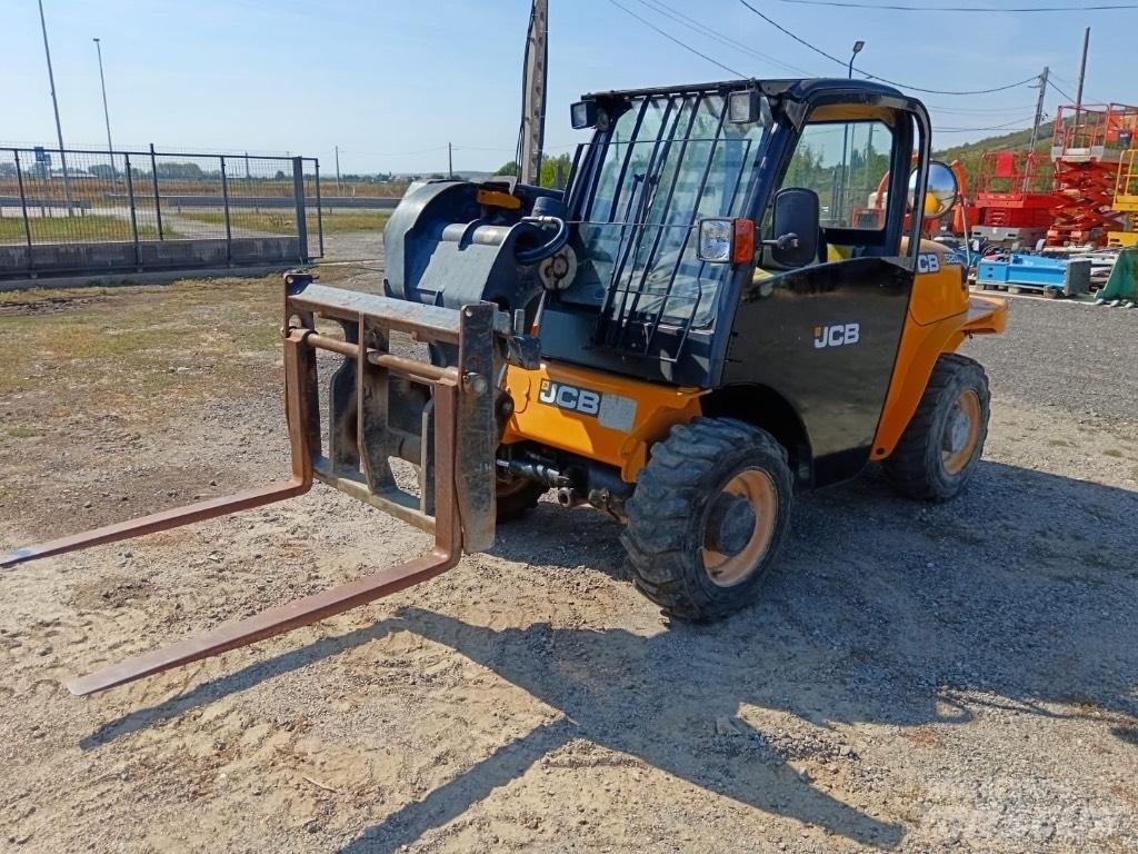 JCB 520-40 Teleskoplastare