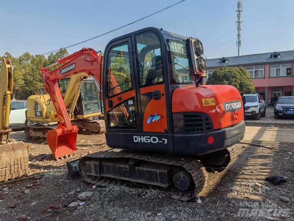 Doosan DH 60-7 Minigrävare < 7t