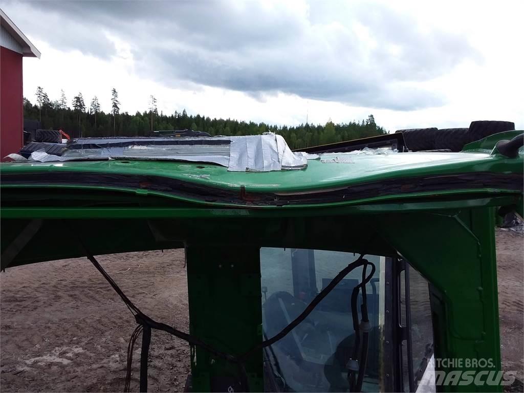 John Deere E/G Hytter och interiör