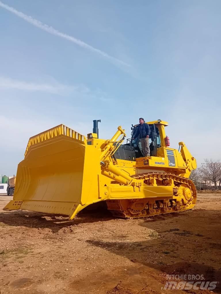 Komatsu D375AX Bandschaktare