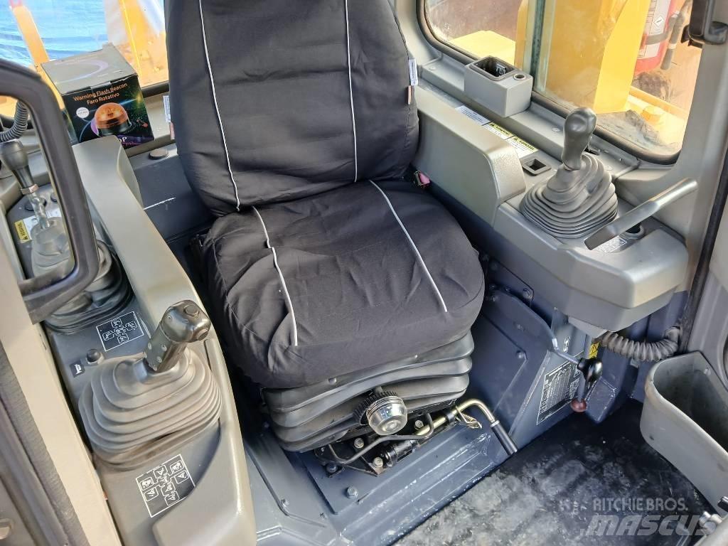 Komatsu D375AX Bandschaktare