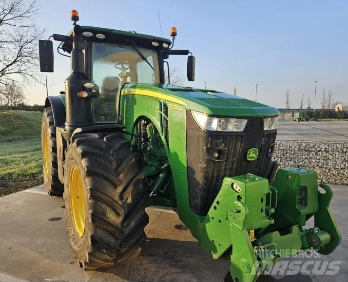 John Deere 8320 R Traktorer